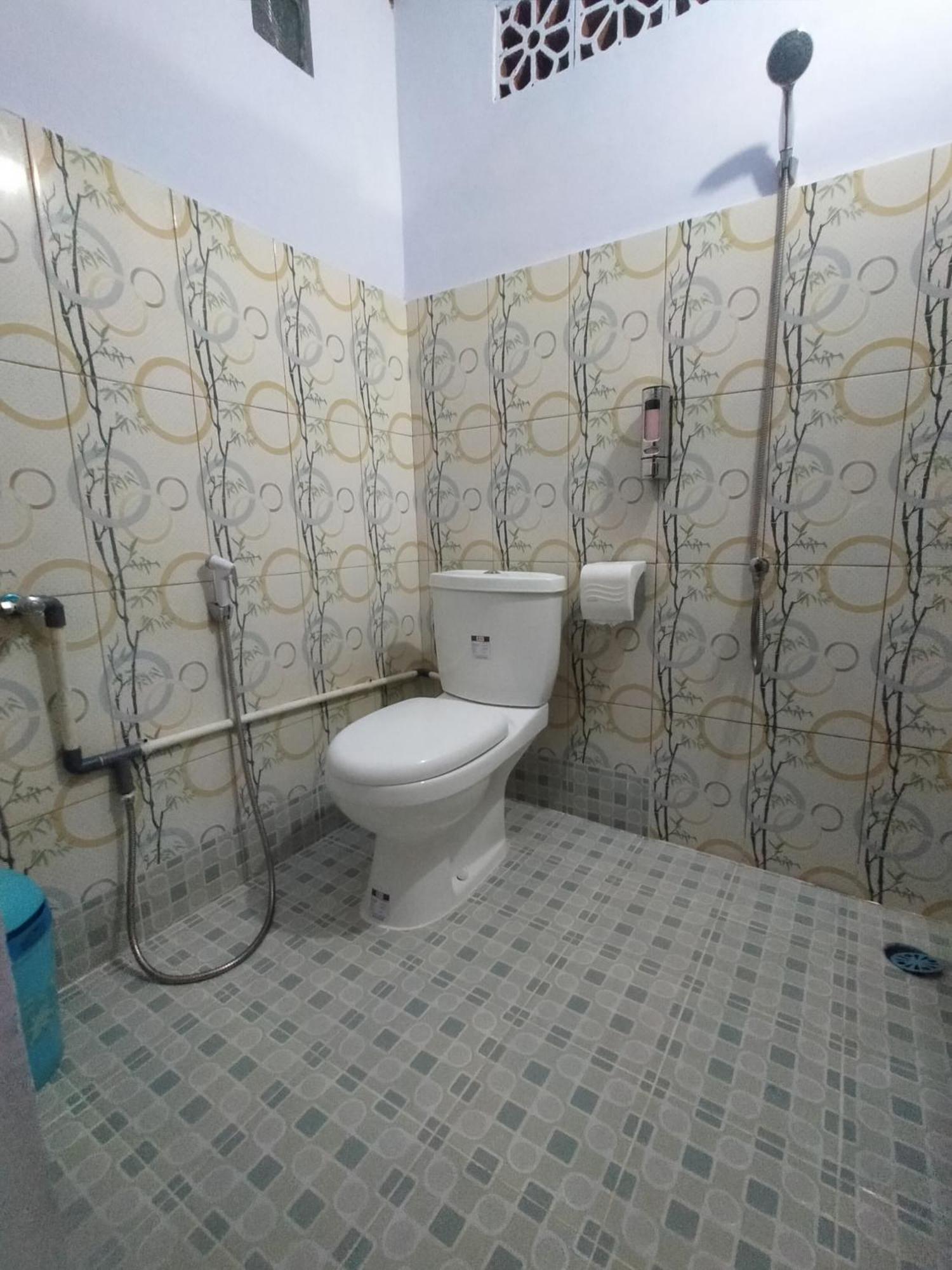 Rnj Homestay Licin